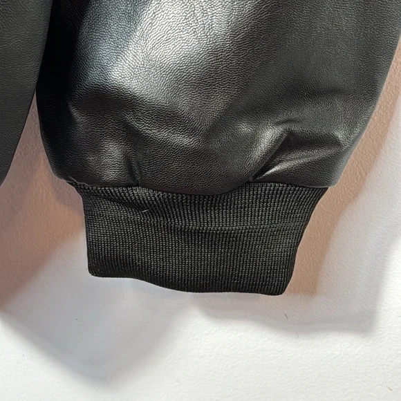 Jiechaofang Black‎ with White Piping Faux Leather Jacket in Size XL